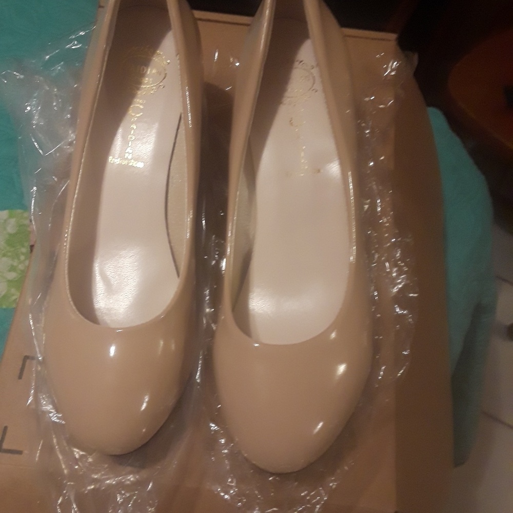 Shoes - Picture 2 of 2